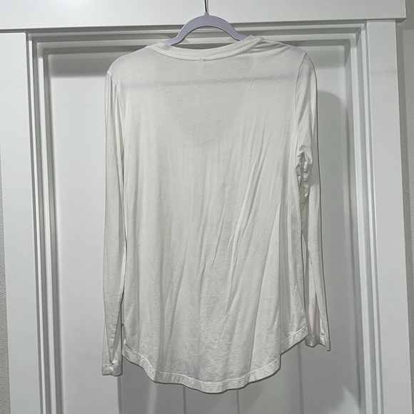 The Group by Babaton White V-Neck Tshirt - Picture 3 of 3